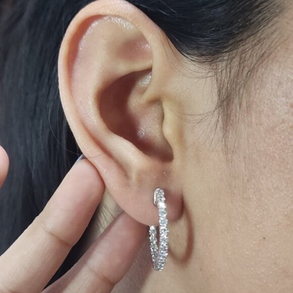 14Kt Gold 2 Ct Lab Grown Inside & Outside Diamond Huggie Hoop Earring - Picture 1 of 5